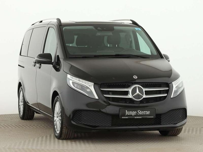Gebraucht Mercedes V300 Edition 237 PS (174 kW) 2022 Obsidianschwarz metallic Van / Kleinbus