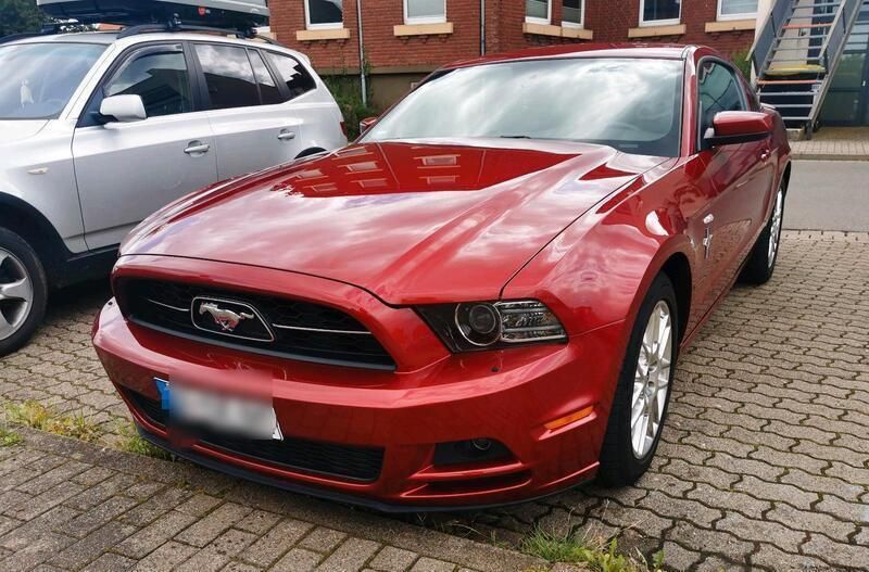 Rot Gebraucht 2014 Ford Mustang Coupé | 14.799 € (Fairer Preis) - Bild 1/4