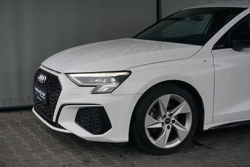 Gebraucht Audi A3 S-Line 150 PS (110 kW) 2024 Weiß Limousine
