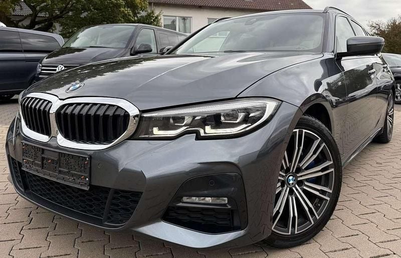 Gebraucht BMW 330 M Sport 265 PS (194 kW) 2020 Mineralgrau metallic Kombi