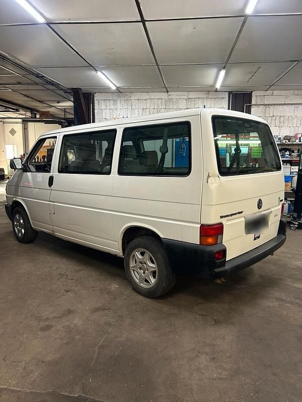 Gebraucht VW Golf 88 PS (64 kW) 2003 Weiß Van / Kleinbus