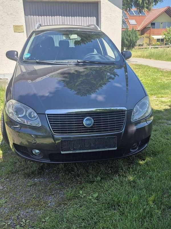 Gebraucht 2005 Fiat Croma Emotion Kombi | 1.800 € - Bild 1/4