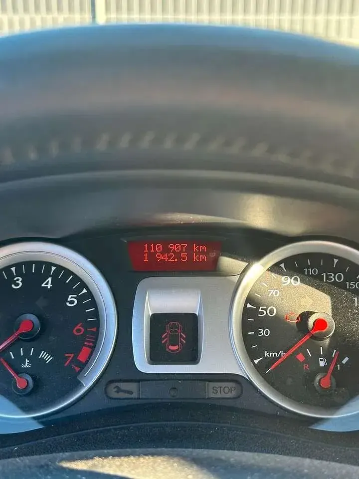 Brugt Renault Clio II 101 HK (74 kW) 2009 Rød Hatchback
