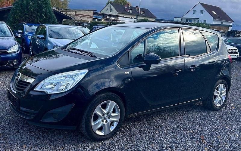 Schwarz Gebraucht 2011 Opel Meriva Design Edition Van / Kleinbus | 2.500 € (Superpreis) - Bild 1/4