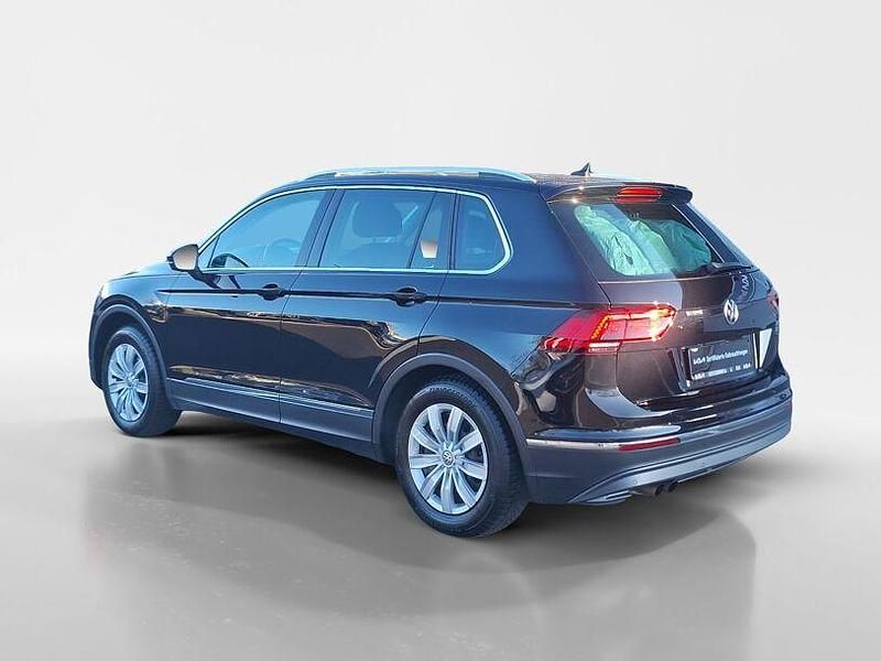 Gebraucht VW Tiguan Highline 150 PS (110 kW) 2020 Schwarz SUV