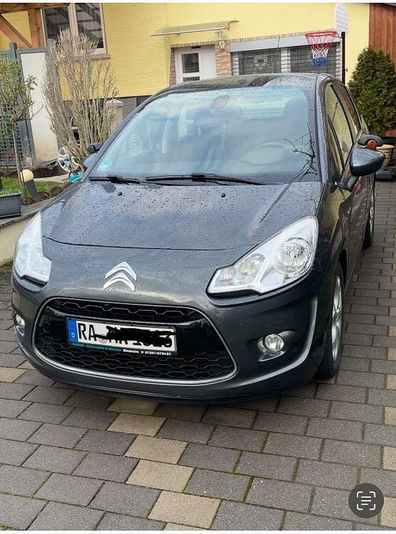 Grau Gebraucht 2012 Citroën C3 Exclusive Kleinwagen | 3.700 € (Fairer Preis) - Bild 1/4