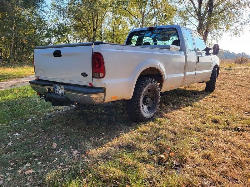 Gebraucht Ford V8 305 PS (224 kW) 2005 Weiß SUV