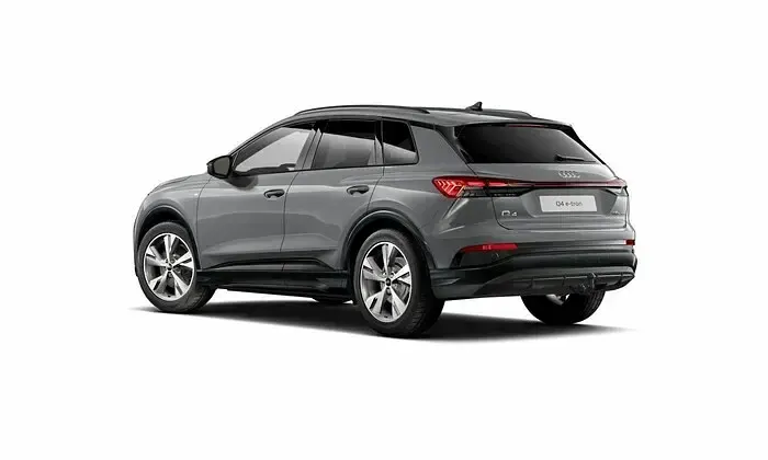 Usata Audi Q4 e-tron Ambiente 210 kW (286 CV) 2025 Grigio SUV