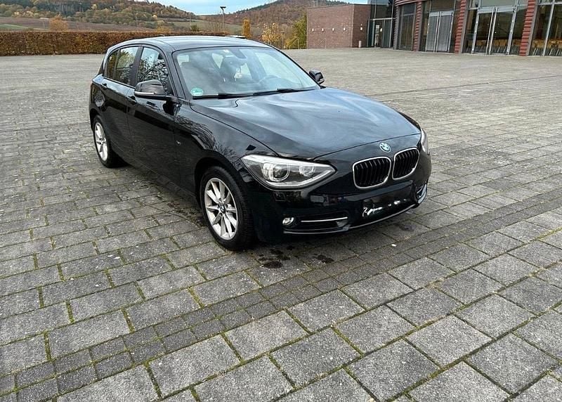 Gebraucht BMW 116 Sport Line 136 PS (100 kW) 2012 Schwarz Kleinwagen