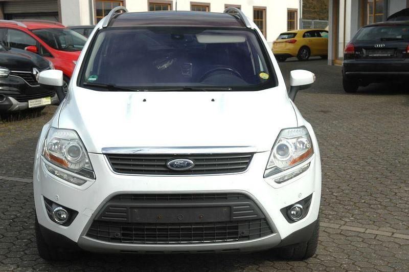 Gebraucht Ford Kuga Titanium 136 PS (100 kW) 2012 Weiß SUV