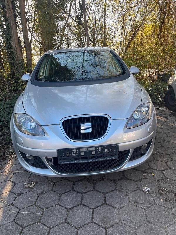 Gebraucht Seat Altea 140 PS (102 kW) 2006 Silber Van / Kleinbus