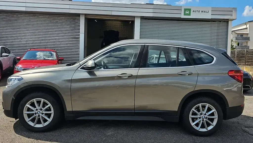 Gebraucht BMW X1 Advantage 136 PS (100 kW) 2016 Grau SUV