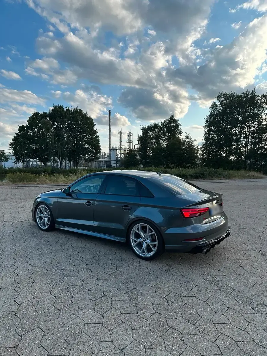 Gebraucht Audi S3 Design 310 PS (228 kW) 2017 Grau Limousine
