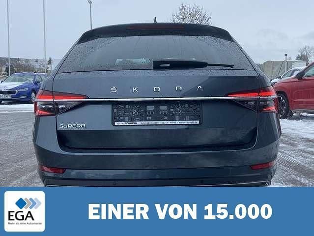 Gebraucht Skoda Superb LAURIN & KLEMENT 190 PS (139 kW) 2021 Grau metallic Kombi