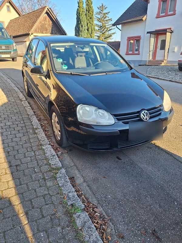 Gebraucht VW Golf V 2004 Schwarz Kleinwagen