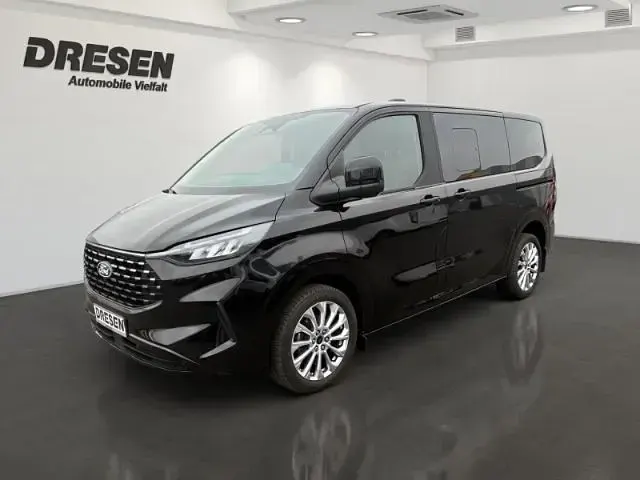 Gebraucht Ford Tourneo Custom Titanium 170 PS (125 kW) 2024 Schwarz Van