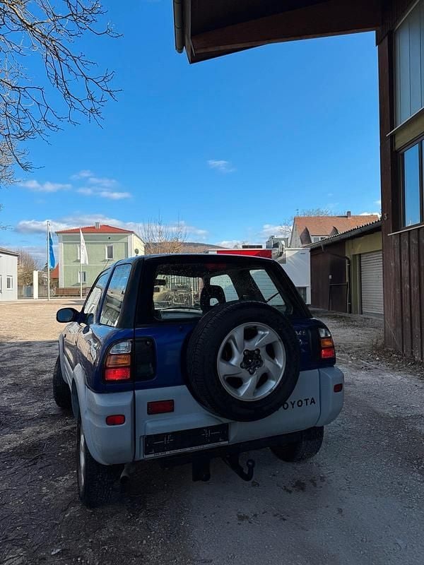 Gebraucht Toyota RAV4 129 PS (94 kW) 1999 SUV