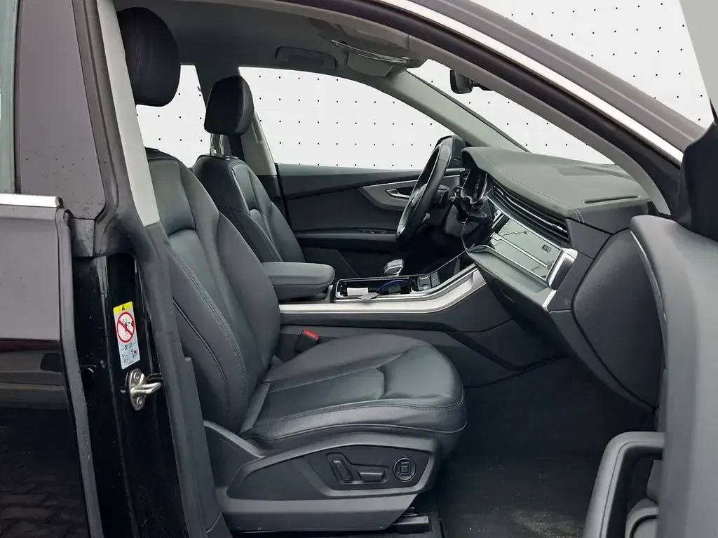 Gebraucht Audi Q8 Performance 381 PS (280 kW) 2022 Schwarz SUV