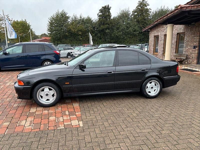 Schwarz Gebraucht 1998 BMW 523 Sport Line Limousine | 5.950 € (Guter Preis) - Bild 1/4