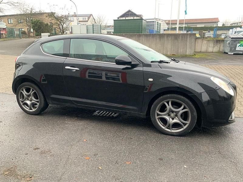 Gebraucht Alfa Romeo MiTo 79 PS (58 kW) 2010 Schwarz Kleinwagen