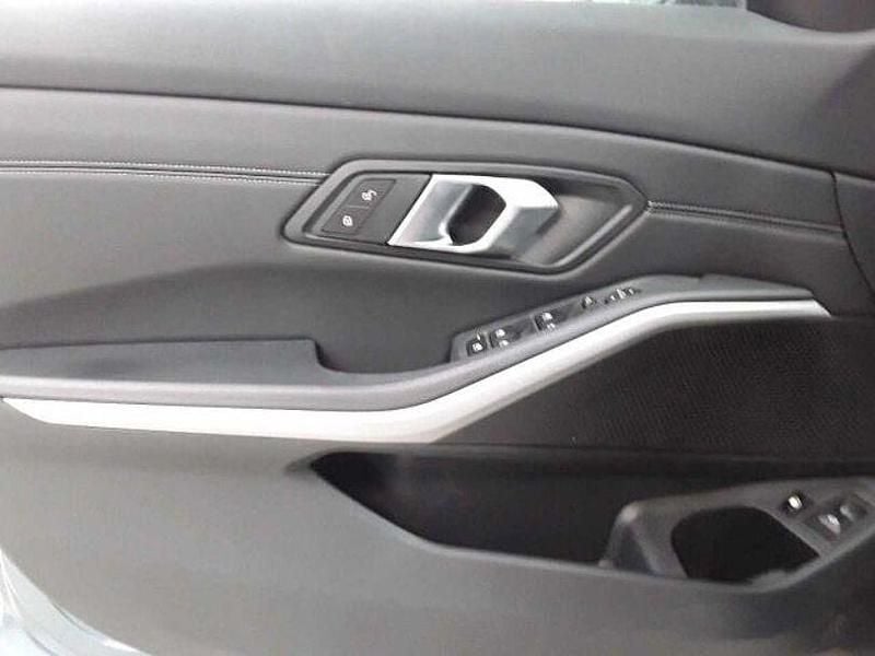Gebraucht BMW 330 Advantage 2021 Andere Kombi