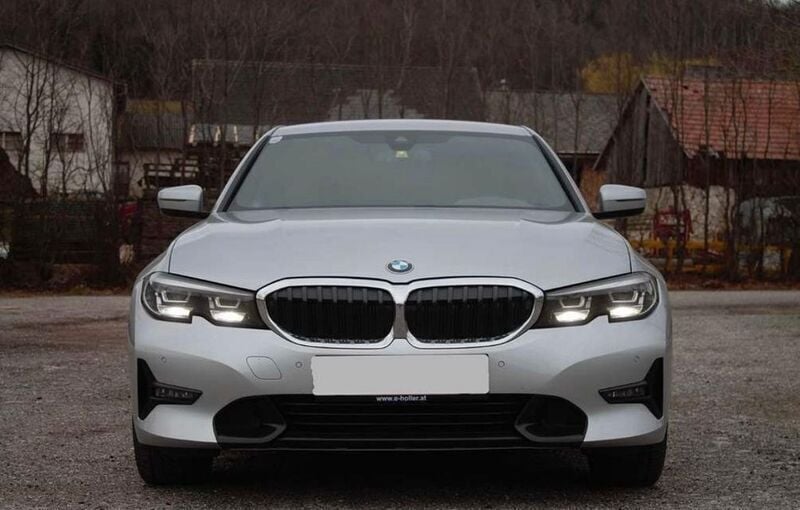 Silber Gebraucht 2020 BMW 330e Advantage Limousine | 22.999 € (Superpreis) - Bild 1/4