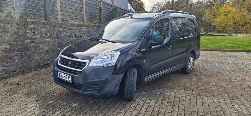 Schwarz Gebraucht 2016 Peugeot Partner Van | 7.200 € (Fairer Preis) - Bild 1/4