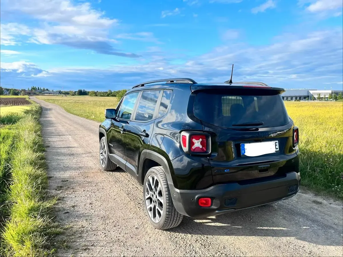 Gebraucht Jeep Renegade 240 PS (176 kW) 2022 Schwarz SUV