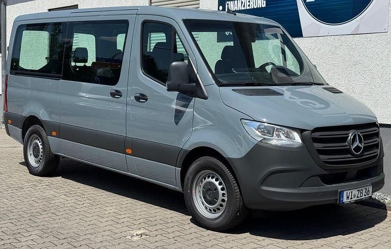 Grau Neu 2025 Mercedes Sprinter Van | 54.900 € - Bild 1/4