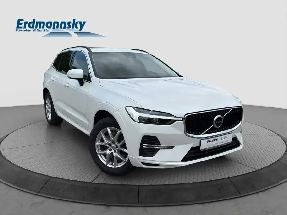 Gebraucht Volvo XC60 145 PS (106 kW) 2022 SUV