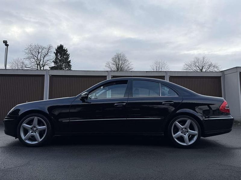 Gebraucht Mercedes E350 272 PS (200 kW) 2006 Schwarz Limousine