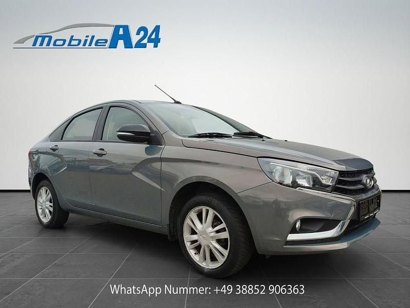 Blau Gebraucht 2017 Lada Vesta Limousine | 5.599 € (Guter Preis) - Bild 1/4