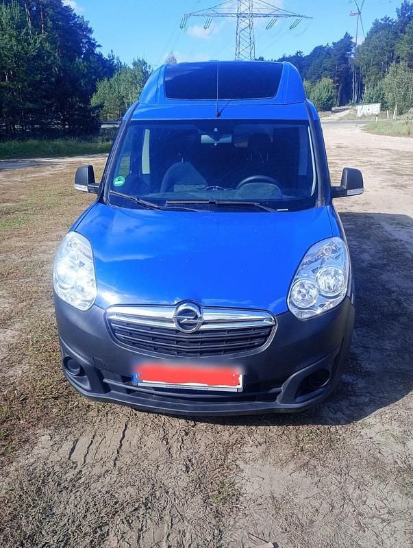 Blau Gebraucht 2018 Opel Combo Van / Kleinbus | 9.200 € (Guter Preis) - Bild 1/4
