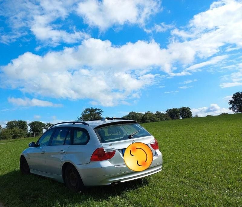 Silber Gebraucht 2007 BMW 320 Kombi | 2.500 € (Fairer Preis) - Bild 1/3