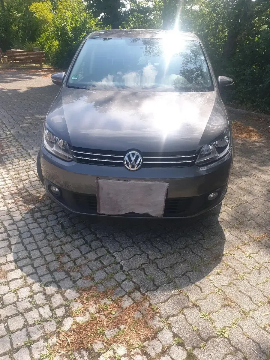 Gebraucht VW Touran Trendline 105 PS (77 kW) 2013 Grau Van / Kleinbus