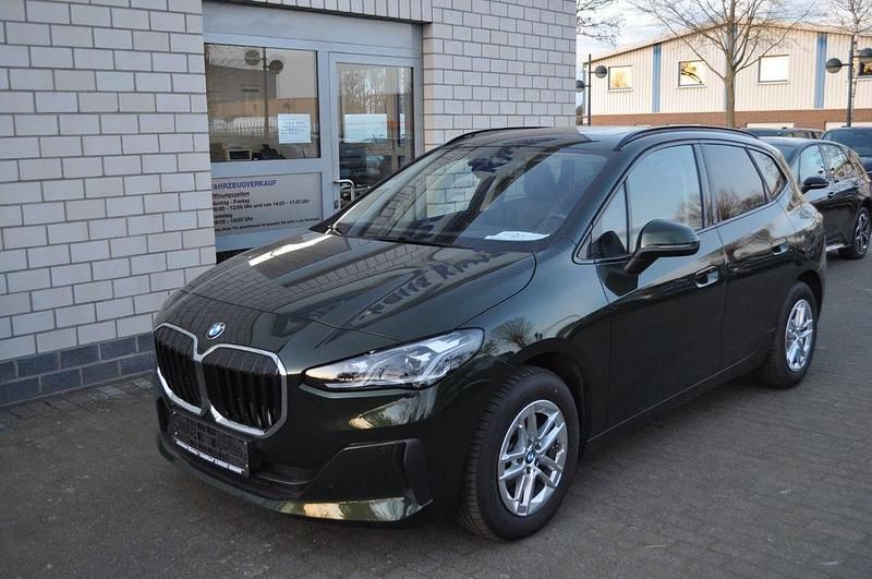 Gebraucht BMW 220 170 PS (125 kW) 2025 Grün SUV