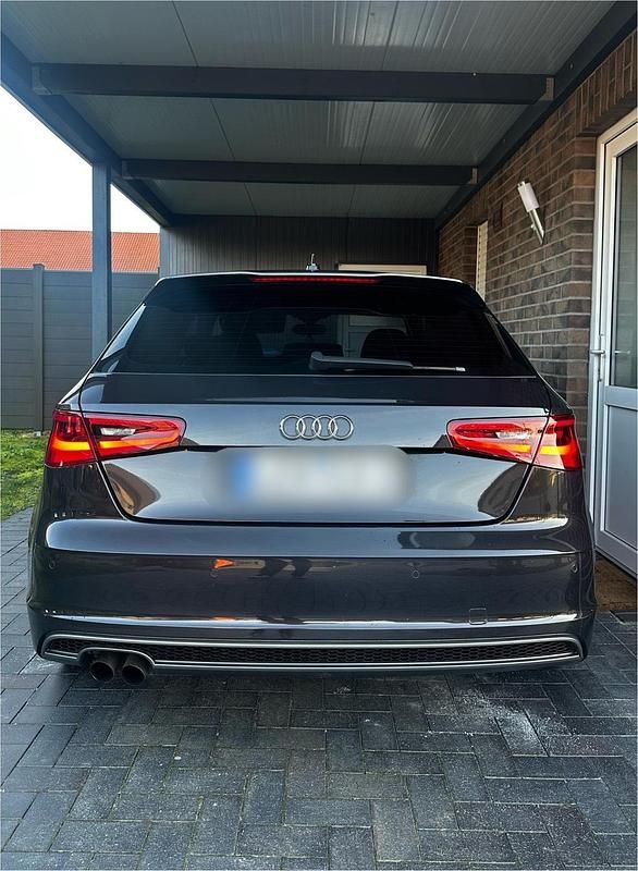 Gebraucht Audi A3 S-Line 179 PS (131 kW) 2013 Braun Kleinwagen