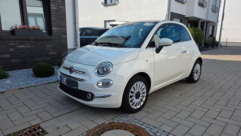 Weiß Gebraucht 2016 Fiat 500 Lounge Kleinwagen | 7.800 € (Guter Preis) - Bild 1/4