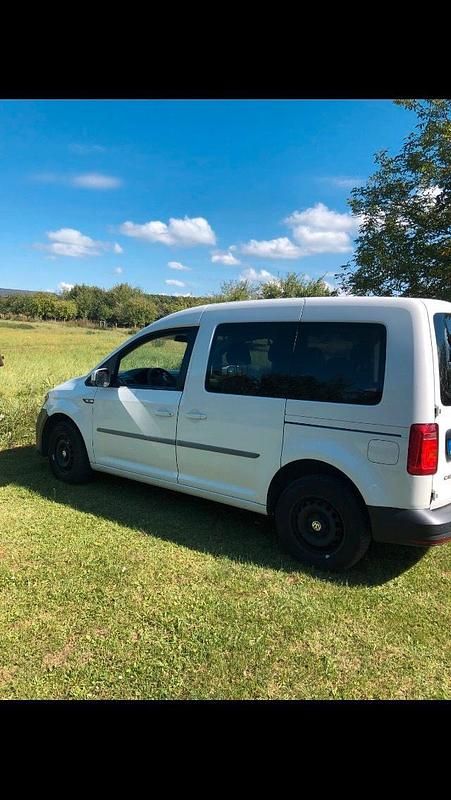 Gebraucht VW Caddy 102 PS (75 kW) 2017 Weiß Van / Kleinbus