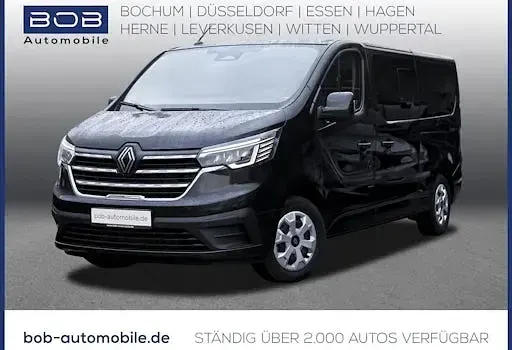 Usado Renault Trafic Evolution 150 HP (110 kW) 2024 Preto Monovolume