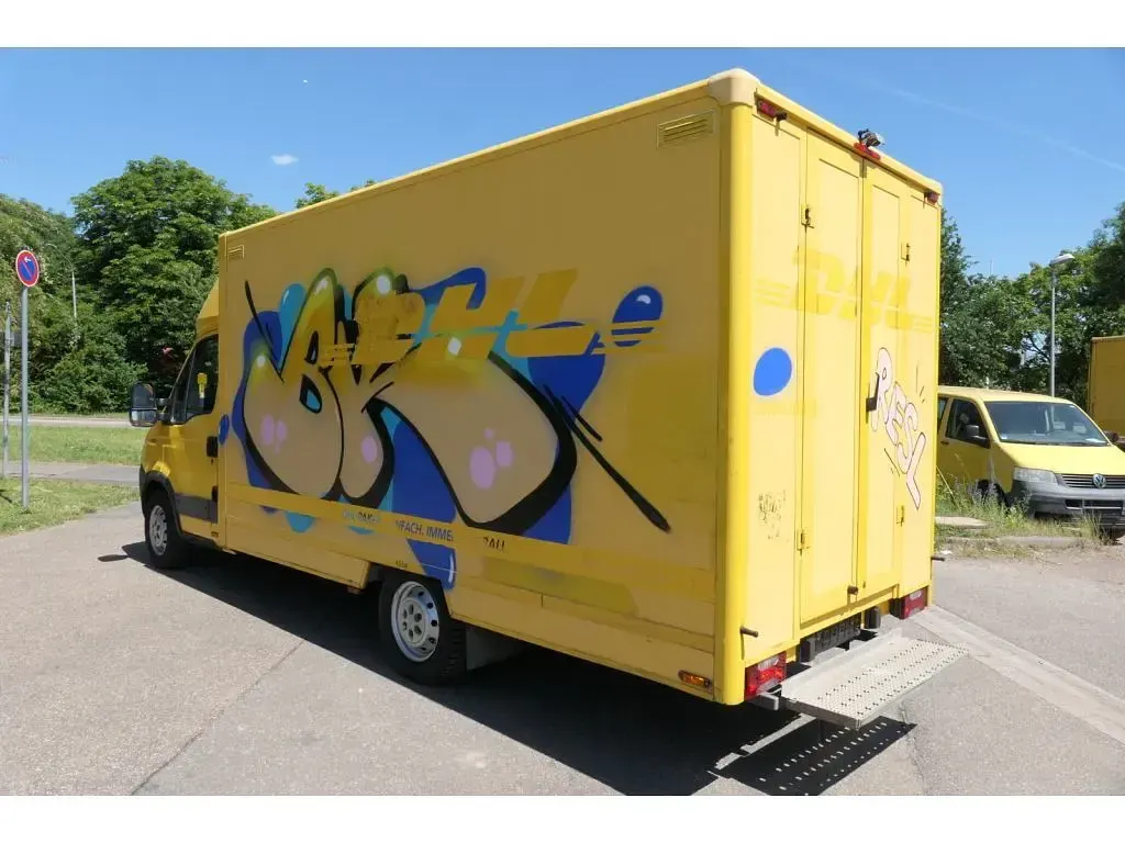 Gebraucht Iveco Daily 106 PS (77 kW) 2010 Gelb Van