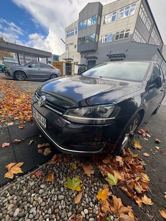 Schwarz Gebraucht 2015 VW Golf VII Edition Kleinwagen | 9.700 € (Fairer Preis) - Bild 1/4