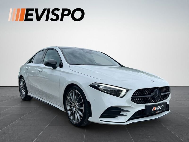 Weiß Gebraucht 2020 Mercedes A250 AMG Limousine | 27.780 € (Fairer Preis) - Bild 1/4
