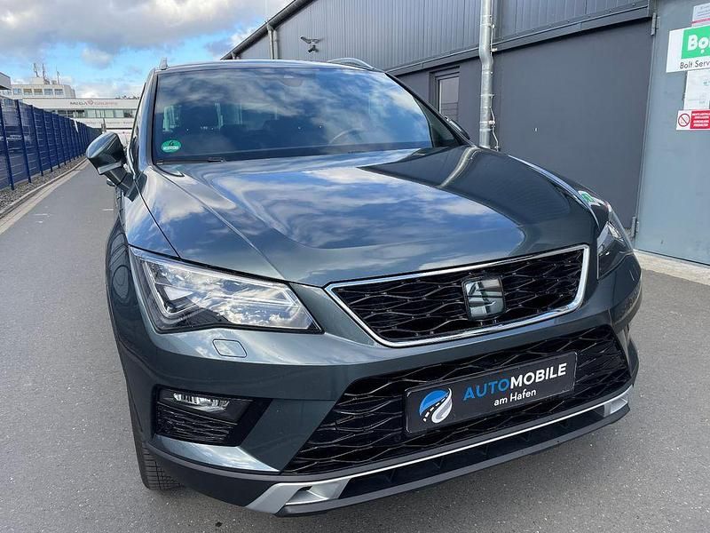 Grau Gebraucht 2019 Seat Ateca XCELLENCE SUV | 16.490 € (Fairer Preis) - Bild 1/4