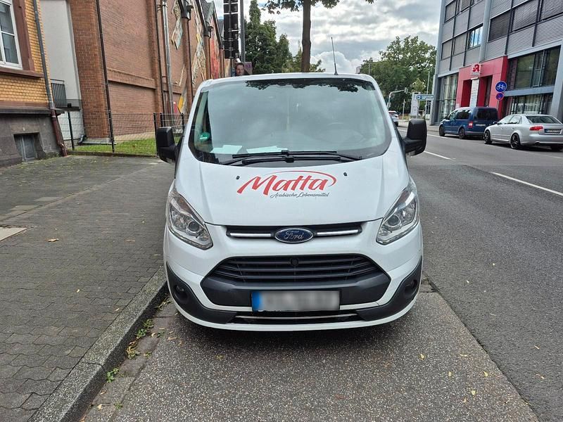 Second-hand Ford Transit 131 CP (96 kW) 2018 Alb Monovolum