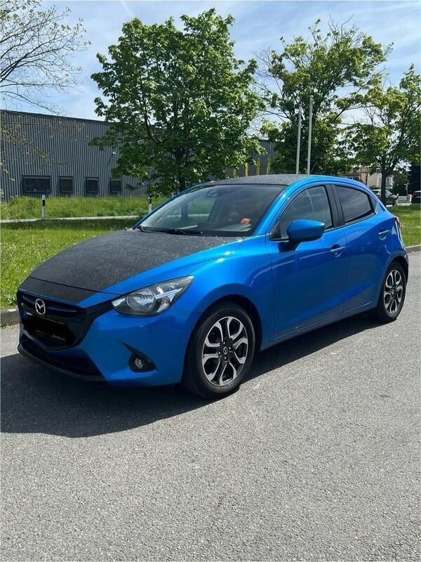 Blau Gebraucht 2015 Mazda 2 Edition Limousine | 5.600 € (Guter Preis) - Bild 1/4