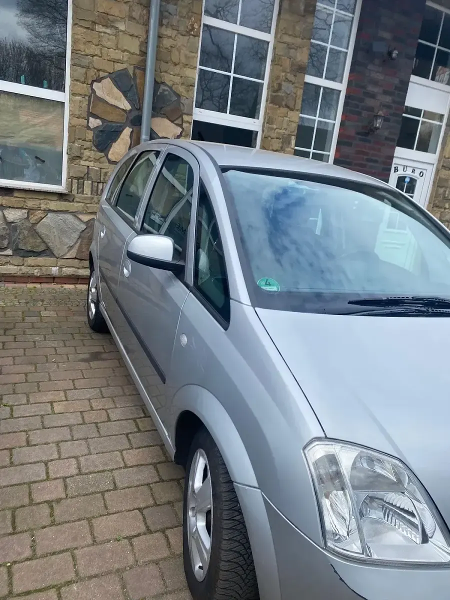 Gebraucht Opel Meriva 105 PS (77 kW) 2005 Silber Van / Kleinbus
