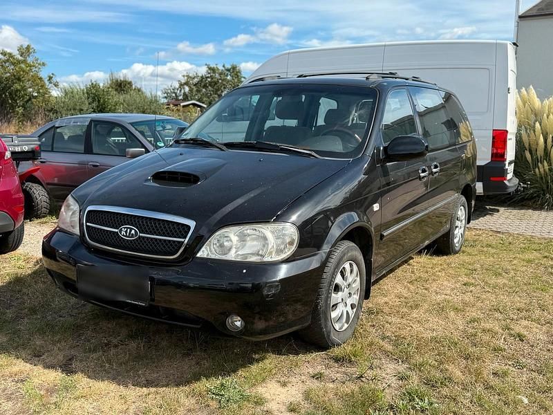 Schwarz Gebraucht 2006 Kia Carnival Van / Kleinbus | 850 € (Guter Preis) - Bild 1/4