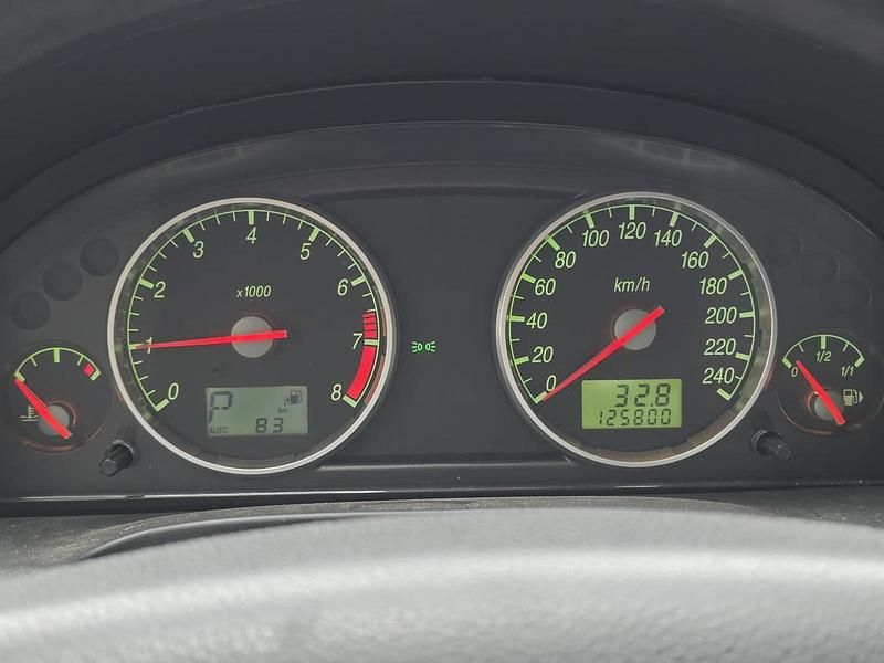 Gebraucht Ford Mondeo 170 PS (125 kW) 2002 Kombi