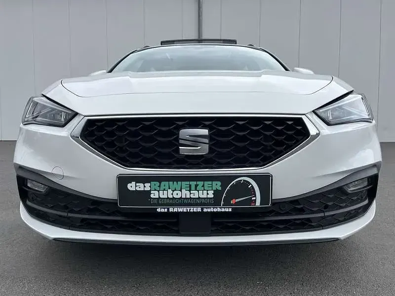 Gebraucht Seat Leon Style 150 PS (110 kW) 2022 Weiß Limousine